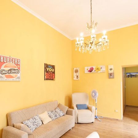 Duomo 77 - In The Heart Of The Historical Center By Elite Villas Nápoles Exterior foto