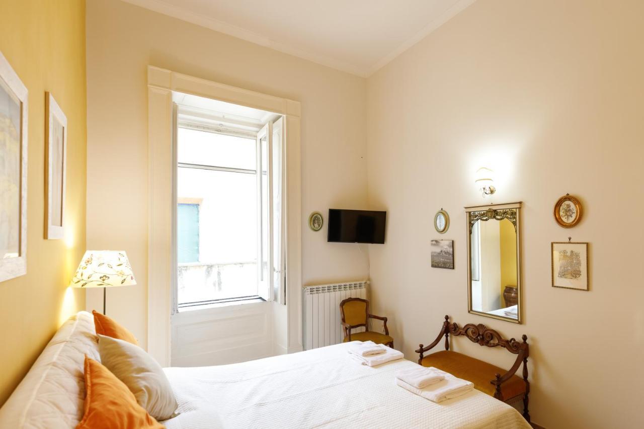 Duomo 77 - In The Heart Of The Historical Center By Elite Villas Nápoles Exterior foto